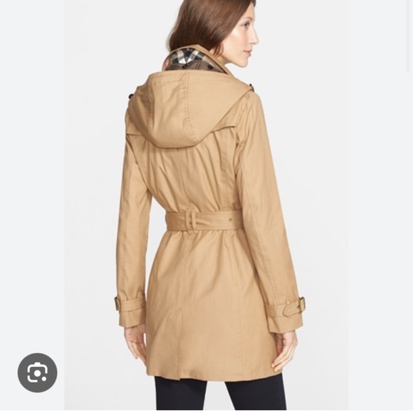 Burberry 'Reymoore' Trench Coat with Detachable Hood & Liner - Picture 2 of 10